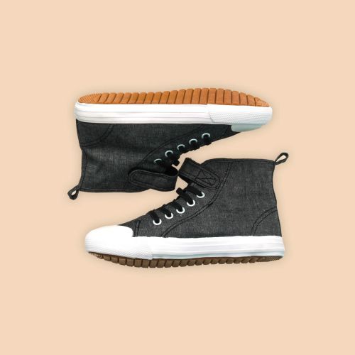 Crocodile Dandy (Demo)